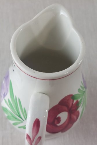 Ancien petit pichet / cruche, décor fleurs, en céramique de Digoin Sarreguemines ^