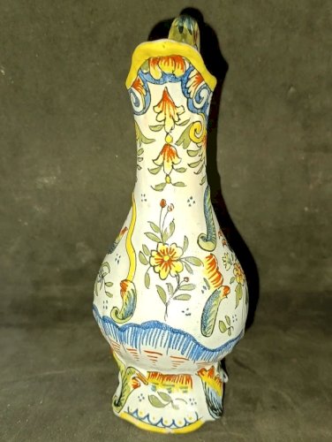 ancien petit pichet decor rouen fait main en bon etat