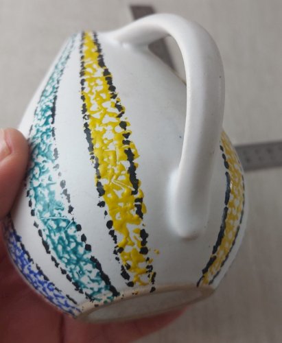 Ancien petit pichet / vase, en céramique, U Keramik Tosca