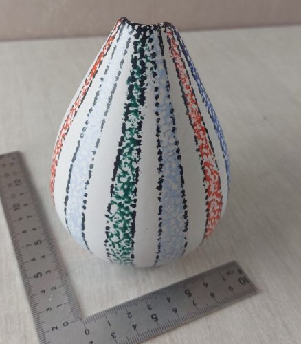 Ancien petit pichet / vase, en céramique, U Keramik Tosca