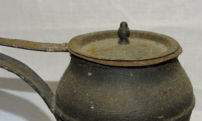 -ANCIEN PETIT POT A COLLE BAIN MARIE MENUISIER EBENISTE OUTIL ANCIEN      D