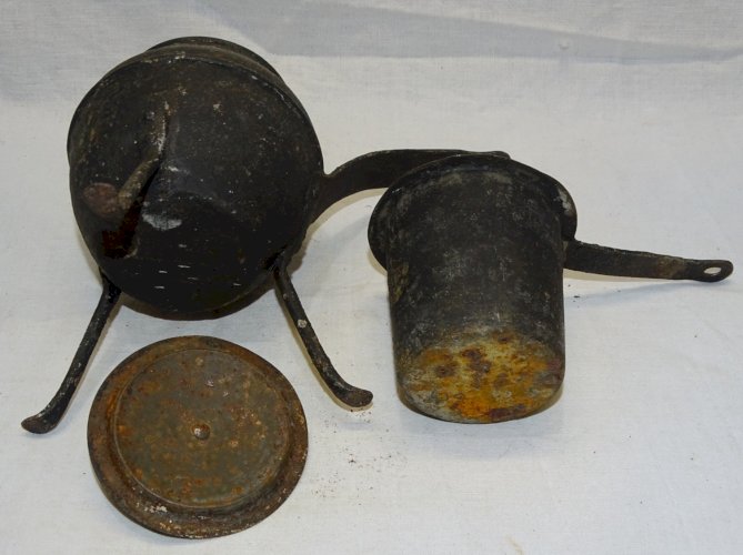 -ANCIEN PETIT POT A COLLE BAIN MARIE MENUISIER EBENISTE OUTIL ANCIEN      D