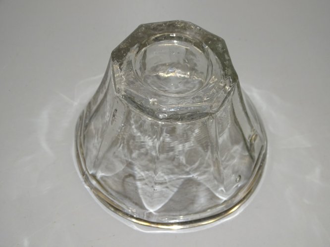 -ANCIEN PETIT POT A CONFITURE EN VERRE EPAIS FORME CONIQUE DECO CUISINE   D