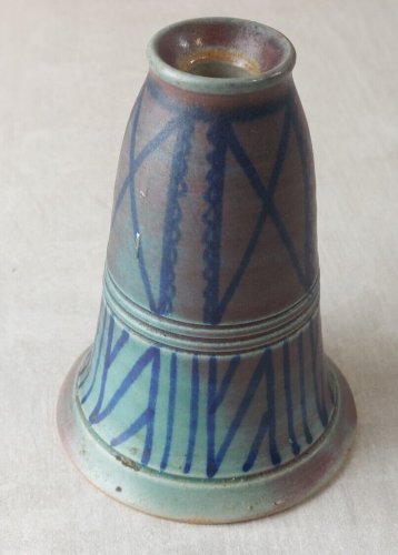 Ancien petit vase / bougeoir, en céramique, à identifier