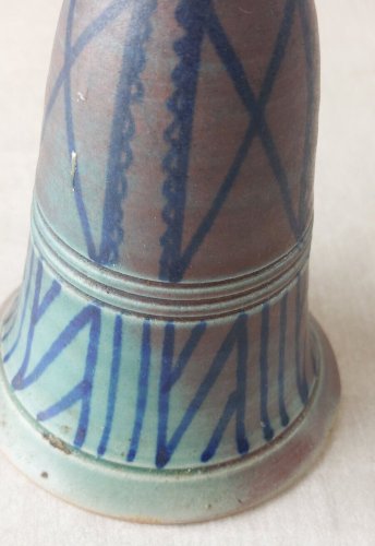 Ancien petit vase / bougeoir, en céramique, à identifier