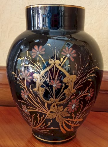 Ancien Petit Vase Noir Décor Floral Émaillé Doré Antique Black Vase Gold Decor