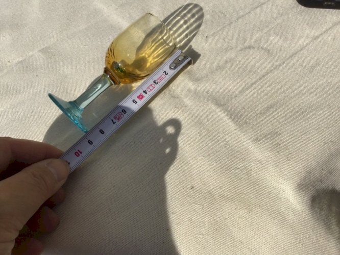 ANCIEN petit VERRE liqueur BLEU TURQUOISE ET AMBRE GEORGES SAND 9 CM