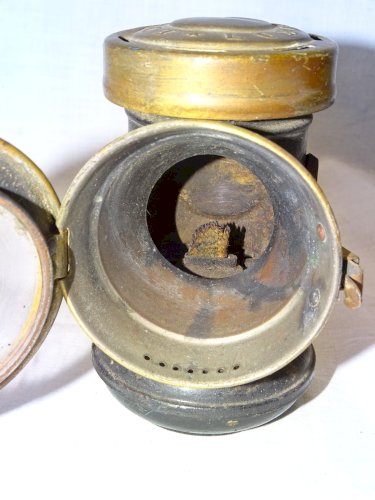 -ANCIEN PHARE DE VELO ETOILE LUXOR METAL PEINT NOIR COLLECTION VITRINE