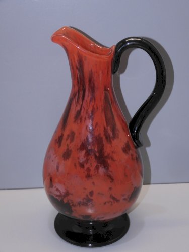 -ANCIEN PICHET BROC PATE de VERRE ROUGE Marmoréen Non signé goût DELATTE     D