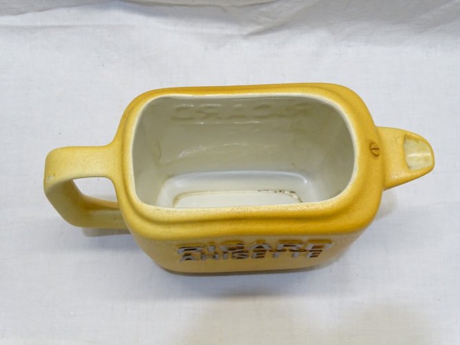 - ANCIEN PICHET CERAMIQUE RICARD ANISETTE ATELIER CERAMIQUE RICARD VITRINE   D