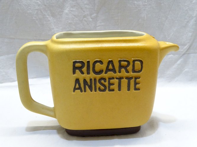 - ANCIEN PICHET CERAMIQUE RICARD ANISETTE ATELIER CERAMIQUE RICARD VITRINE   D