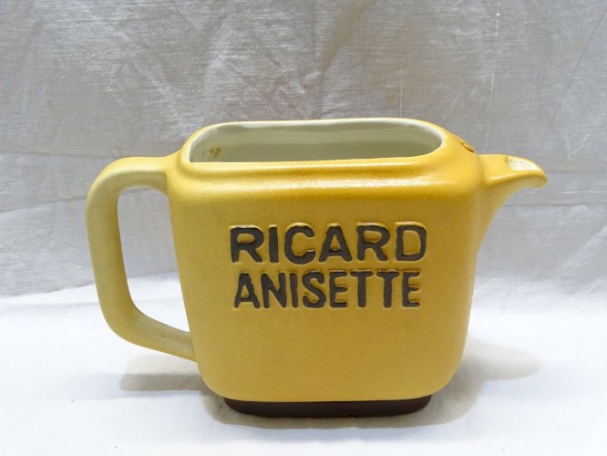- ANCIEN PICHET CERAMIQUE RICARD ANISETTE ATELIER CERAMIQUE RICARD VITRINE   D