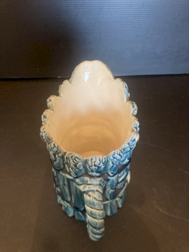 ancien pichet cruche barbotine bleu  Choisy-le-Roi à décor d'asperges majolique