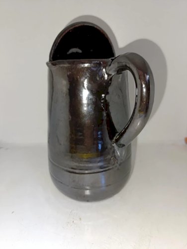 ancien pichet zoomorphe de la manufacture  biot couleur plombifère en bon etat