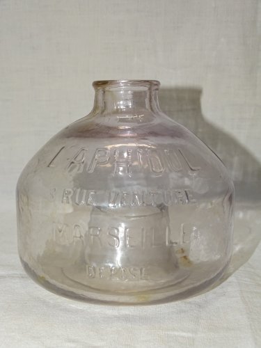 -ANCIEN PIEGE A MOUCHES ou GUEPES VERRE Moulé PUBLICITE L'APHIDOL MARSEILLE   D