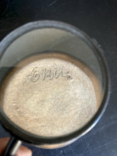 ancien pique fleurs en grès bleuté design vintage vase boule signé GRIM ?