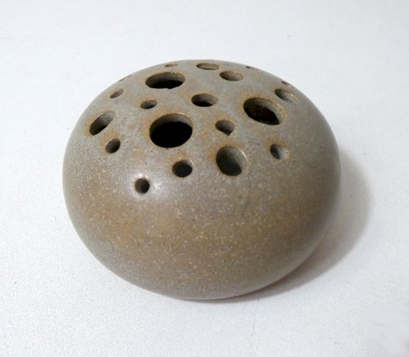 ancien pique fleurs en grès design vintage vase boule signé