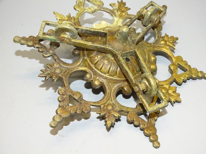 -ANCIEN PLAFONNIER EN BRONZE POUR LUSTRE FORME ETOILE AVEC 3 ROULETTES NIII   D