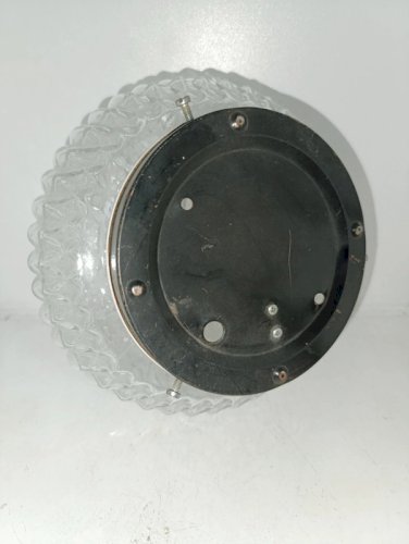 ancien plafonnier en verre moule decor floral en bon etat
