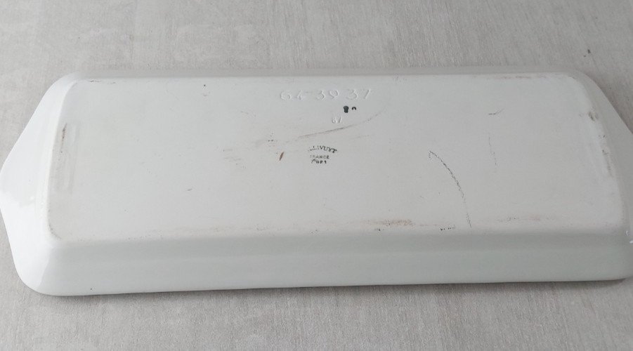 Ancien plat à cake, décor femme, Dago, en céramique de Pillivuyt