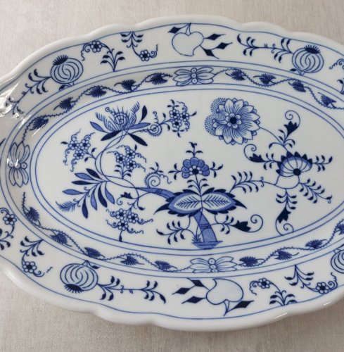 Ancien plat de service, décor Blue Onion / porcelaine Tchécoslovaquie / Czech