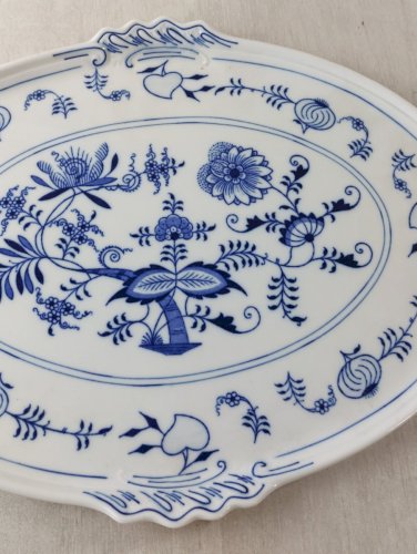 Ancien plat de service, décor Blue Onion / porcelaine Tchécoslovaquie / Czech
