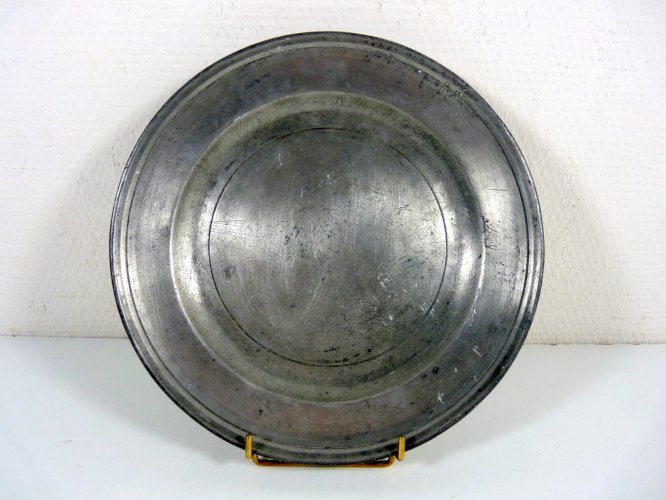 Ancien Plat en Etain XVIII° Poinçon Benjamin Philippe Doret cca 1790 Suisse