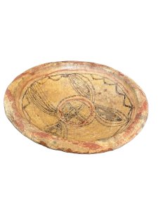 ancient serving dish Berber terracotta geometric decoration craftsmanship Africa