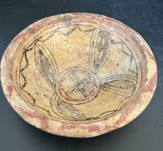 ancien plat serviteur  berbère terre cuite décor géométrique artisanat afrique