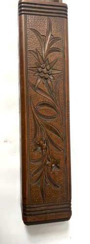 Ancien plumier en bois sculpté XX siècle