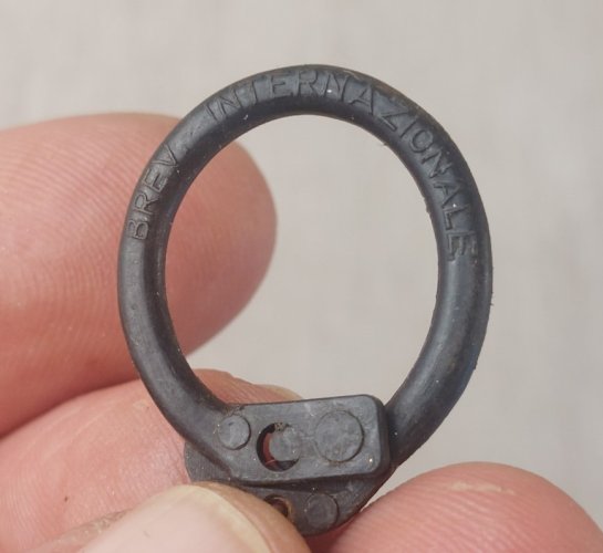 Ancien porte clé, charmeur de souris / rat, vintage