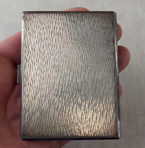 Ancien porte / étui à cigarette, monogramme MK, en argent massif