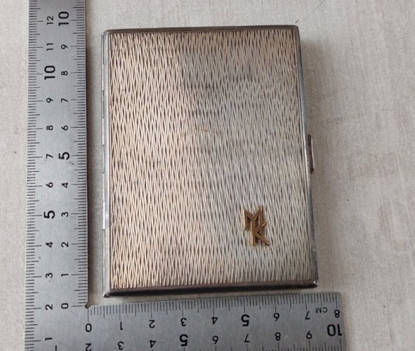 Ancien porte / étui à cigarette, monogramme MK, en argent massif