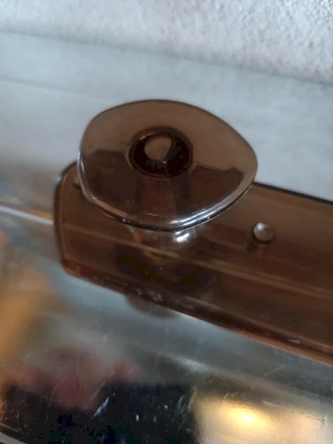 ancien porte manteau double en plastique année 60-70 en bon etat