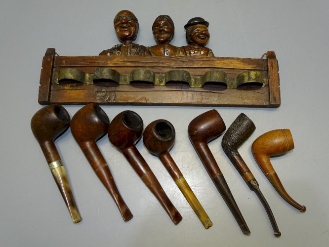 -ANCIEN PORTE PIPES bois personnages têtes articulées + 7 PIPES anciennes