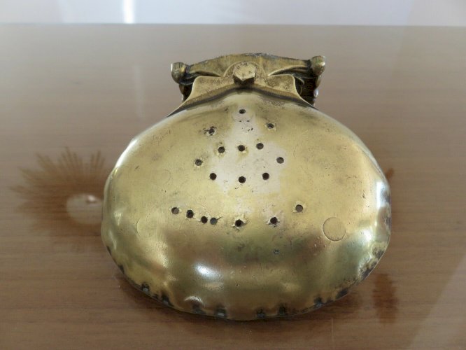 ANCIEN PORTE SAVON  COQUILLE  EN BRONZE ANNEES 30 40 - SHELL SOAP DISH