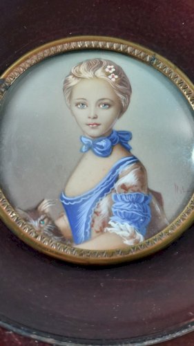 Ancien portrait miniature peint, La jeune fille au chat, Hil, XIXème