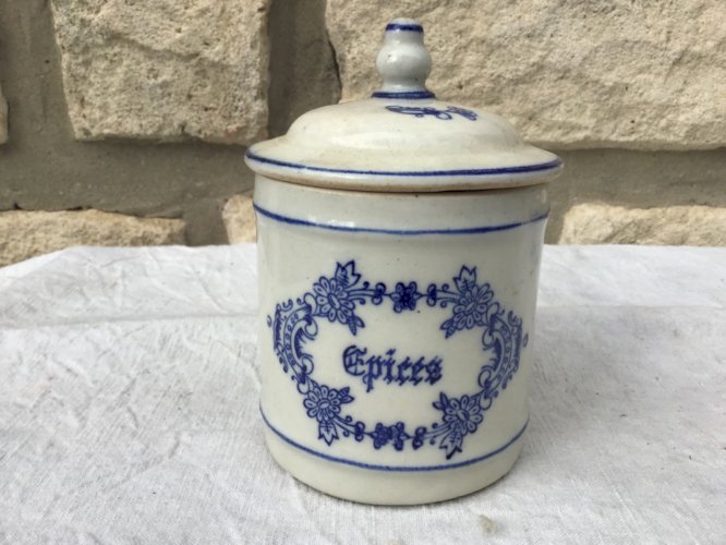 ANCIEN POT A EPICE SAINT-UZE TERRE D'ACIER HT 12 CM DECOR FLEURS BLEUES TBE