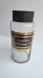 ANCIENT GLASS PHARMACY JAR GUM PASTILLES Pl :