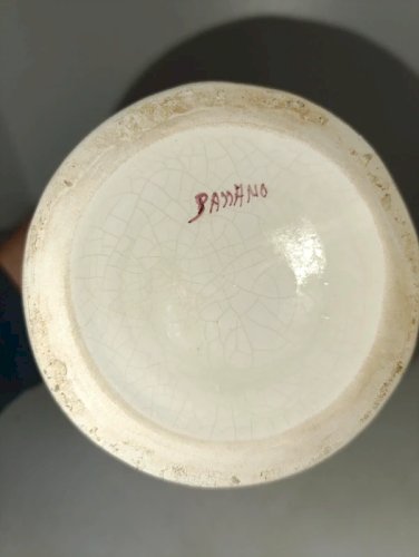 ancien pot à pharmacie signé bassano en bon etat