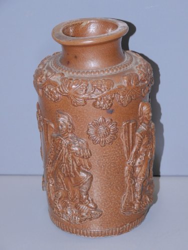 -ANCIEN POT A TABAC GRES de BEAUVAISIS PERSONNAGES en APPLIQUE FUMEUR VITRINE D