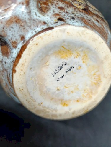 ancien pot avec bouchon en liege dans le gout de jean austruy en bon etat