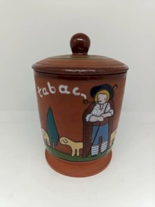 ancien pot couvert à tabac année signé HAG en bon etat