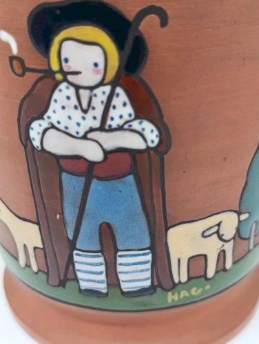 ancien pot couvert à tabac année signé HAG en bon etat