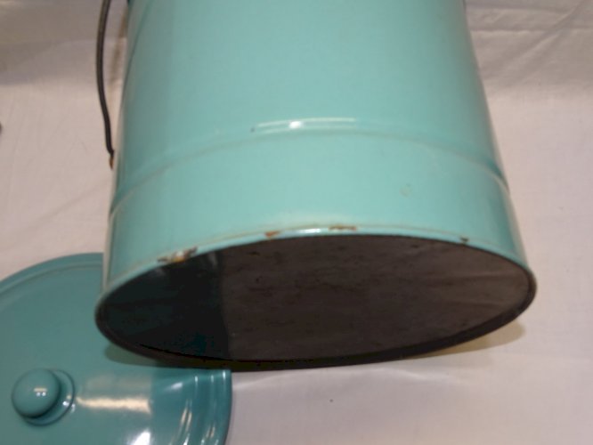 -ANCIEN POT DE CHAMBRE TOLE EMAILLEE de COULEUR VERTE DECO CHAMBRE COLLECTION D