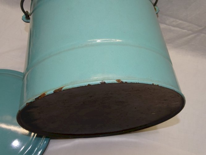 -ANCIEN POT DE CHAMBRE TOLE EMAILLEE de COULEUR VERTE DECO CHAMBRE COLLECTION D