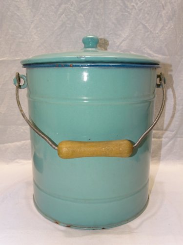 -ANCIEN POT DE CHAMBRE TOLE EMAILLEE de COULEUR VERTE DECO CHAMBRE COLLECTION D
