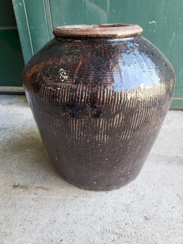 ANCIEN POT DE FLEURS EN TERRE VERNISSEE