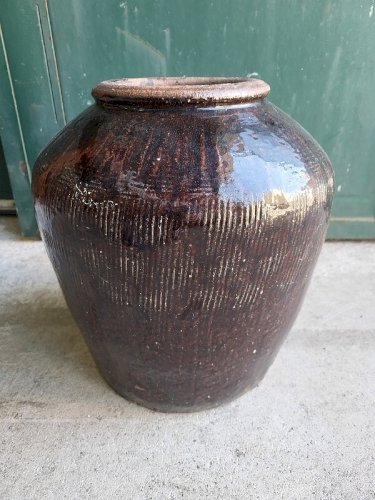 ANCIEN POT DE FLEURS EN TERRE VERNISSEE