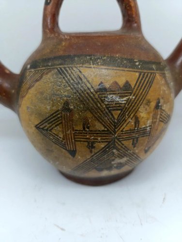 ancien poterie en terre cuite kabyle ou berbere en bon etat